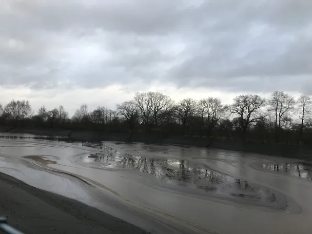 Die Güllelagune auf Gut Hülsenberg Die Güllelagune auf Gut Hülsenberg